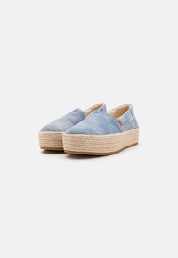 TOMS VALENCIA jasnoniebieski denim