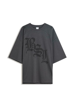 - T-shirt z nadrukiem