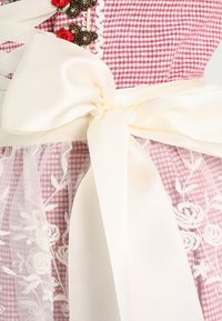 Krüger Dirndl Dirndl