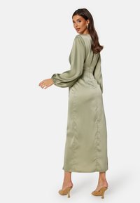 Bubbleroom - Suknia balowa