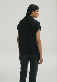 Next PREMIUM - Blúz - black