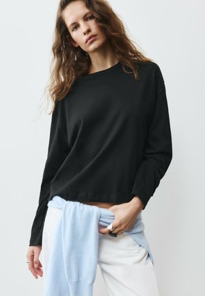 PULL&BEAR, LONG SLEEVE BOXY FIT - T-SHIRT- - T-shirt à manches longues - black