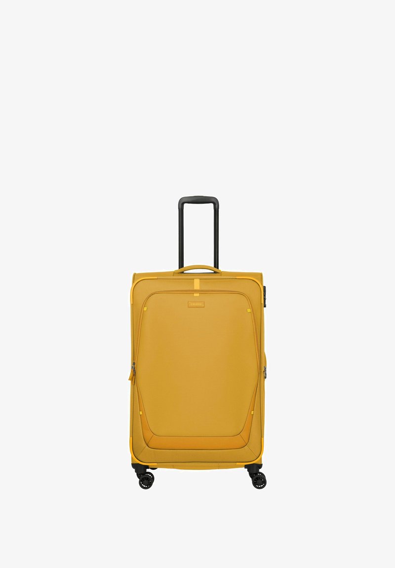 Gelber Hartschalenkoffer mit einem Teleskopgriff, vier schwarzen Rädern, Reißverschlussfächern und einer strukturierten Oberfläche.