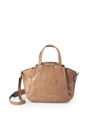 Kleine beige leren handtas met dubbele bovenhandvatten en een verstelbare schouderriem, voorzien van subtiele stiknaden en een merketiket.