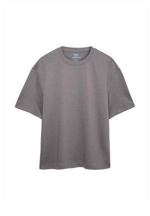 T-shirt gris uni à manches courtes, col rond, coupe ample, avec une étiquette intérieure visible indiquant "M&S The Ultimate T-Shirt".