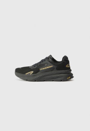 CRUSHER SONIC UNISEX - Sneakers laag - triple black/gold-coloured