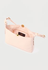 Hele-roosa nahast õlakott kulla toonide nööpkinnitustega, reguleeritava rihma ja sisemise lukuga taskuga, kus sees on Furla brändi silt.