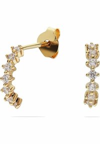 Guldörhängen i form av hoop med en rad av växelvis klara kristaller, designade med en säker postbackning och en slät, polerad yta.