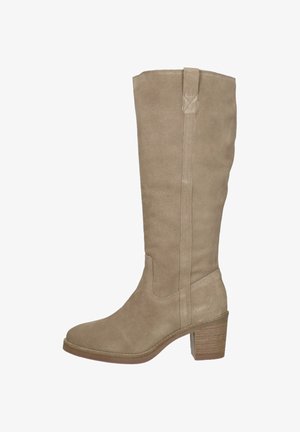 Hoge beige suède laars met een afgeronde neus en een gestapelde blokhak, voorzien van een trekkoordje en een verticale naaddetail aan de buitenkant.