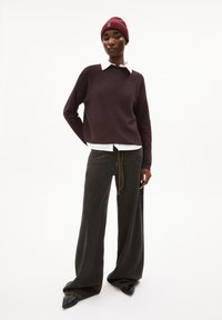 ARMEDANGELS MERINAA - Strickpullover - coffee