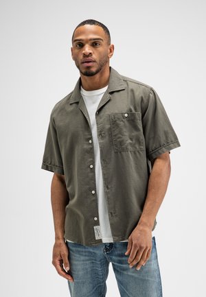 Butcher of Blue BUTCHER OF BLUE SHIRTS S/S ANTHONY LT RESORT SHIRT SS - Hemd - dk granite green