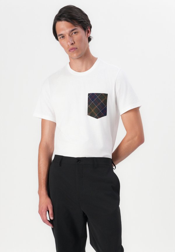 TECH HALF TROUSER - Trousers2