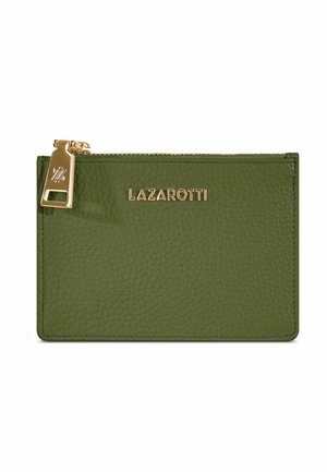 Groene leren kaartenhouder met gestructureerde afwerking, voorzien van een gouden ritssluiting en het logo "LAZAROTTI" in het goud gedrukt aan de voorkant.