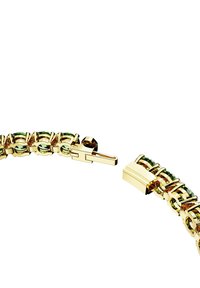 Armband in goldfarbener Ausführung mit ineinandergreifenden Gliedern und grünen Edelsteinen. Mit einem Verschluss gesichert, zeigt es eine polierte Oberfläche und eine glatte Textur.