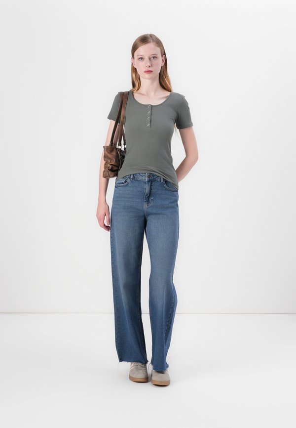 PCKITTE - Basic T-shirt - castor gray2