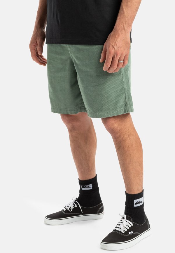 TAXER  - Shorts - gkb3