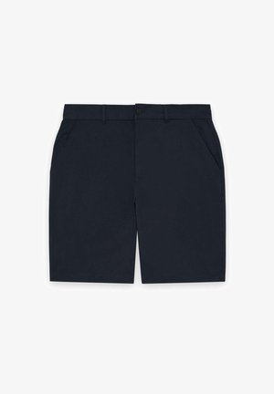 Shorts décontractés bleu marine foncé avec passants pour ceinture, fermeture avant à bouton, et poches latérales inclinées, présentés à plat sur un fond blanc.