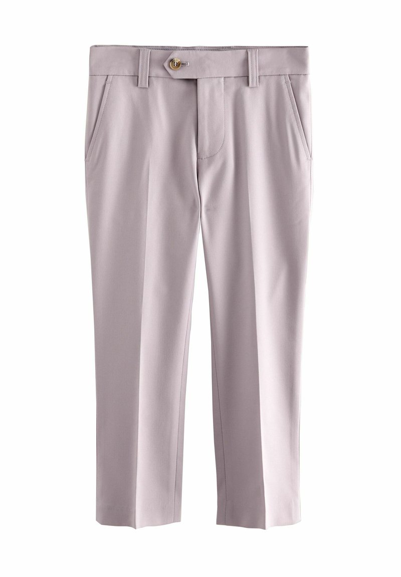 Un pantalon lavande clair avec une texture lisse, coupe droite, poches avant et une fermeture à bouton à la taille. Présente des plis pressés.