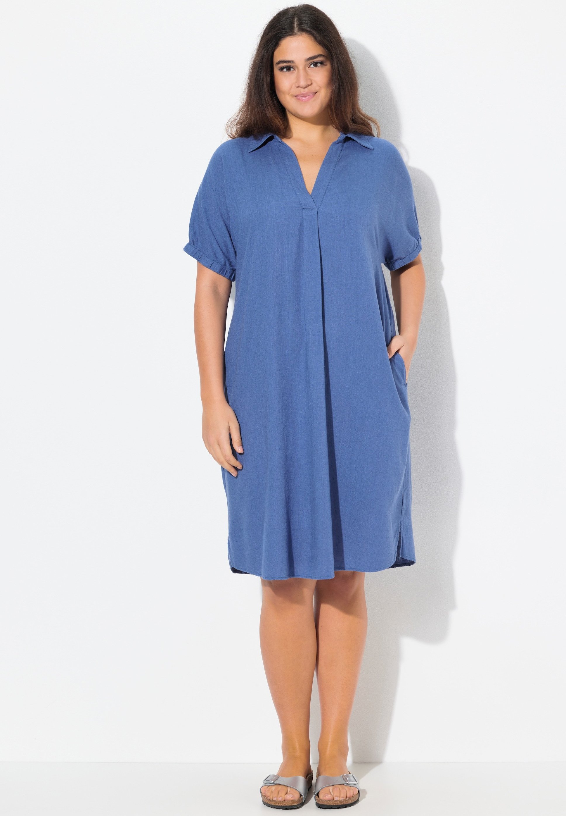 Ulla Popken SHORT SLEEVE V-NECK - Day dress - atlantic blue/blue - Zalando