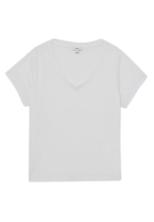 Obična bijela majica kratkih rukava s V-izrezom koja je prikazana ravno na bijeloj podlozi.
