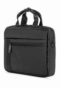 Czarna torba na laptopa z nylonu, z podwójnymi uchwytami u góry, przednią kieszenią na zamek, gładką teksturą i wzmocnionymi rogami dla większej trwałości.