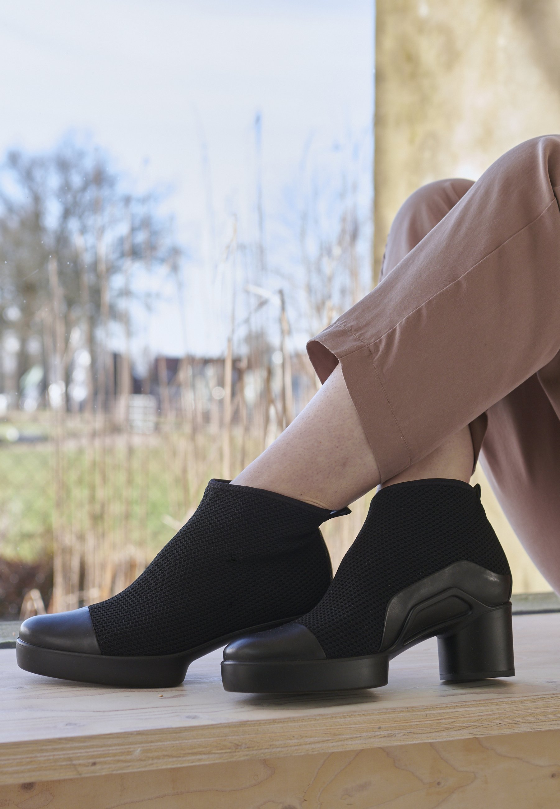 ecco shape sculpted motion