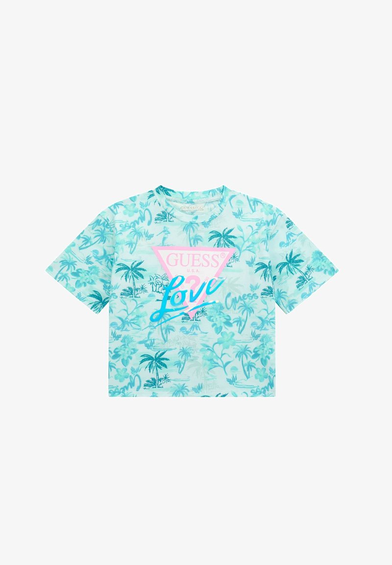 Akvově modré tričko s krátkým rukávem se vzorem palmových stromů a růžovým trojúhelníkovým logem s nápisy "GUESS" a "Love" v modrém písmu. Materiál s příměsí bavlny.