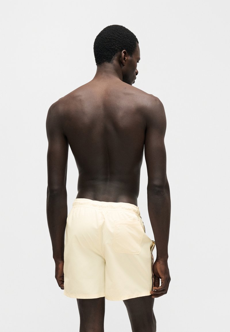 Calvin Klein Swimwear ICON - Plavecké šortky - antique white