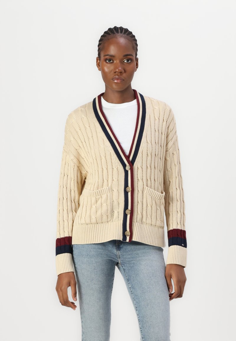 Tommy Hilfiger VARSITY CABLE CARDI V-NECK - Ζακέτα - country ivory