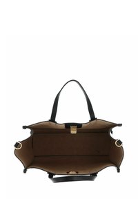 Czarna skórzana torba na ramię o fakturowanej powierzchni, złotych elementach oraz przestronnym beżowym wnętrzu. Otwarty wierzch z dwoma uchwytami.