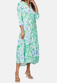 Betty Barclay Denní šaty - white