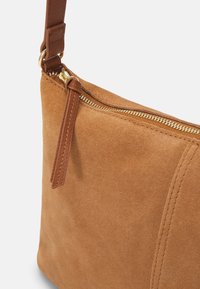 Anna Field LEATHER - Skuldertasker - cognac