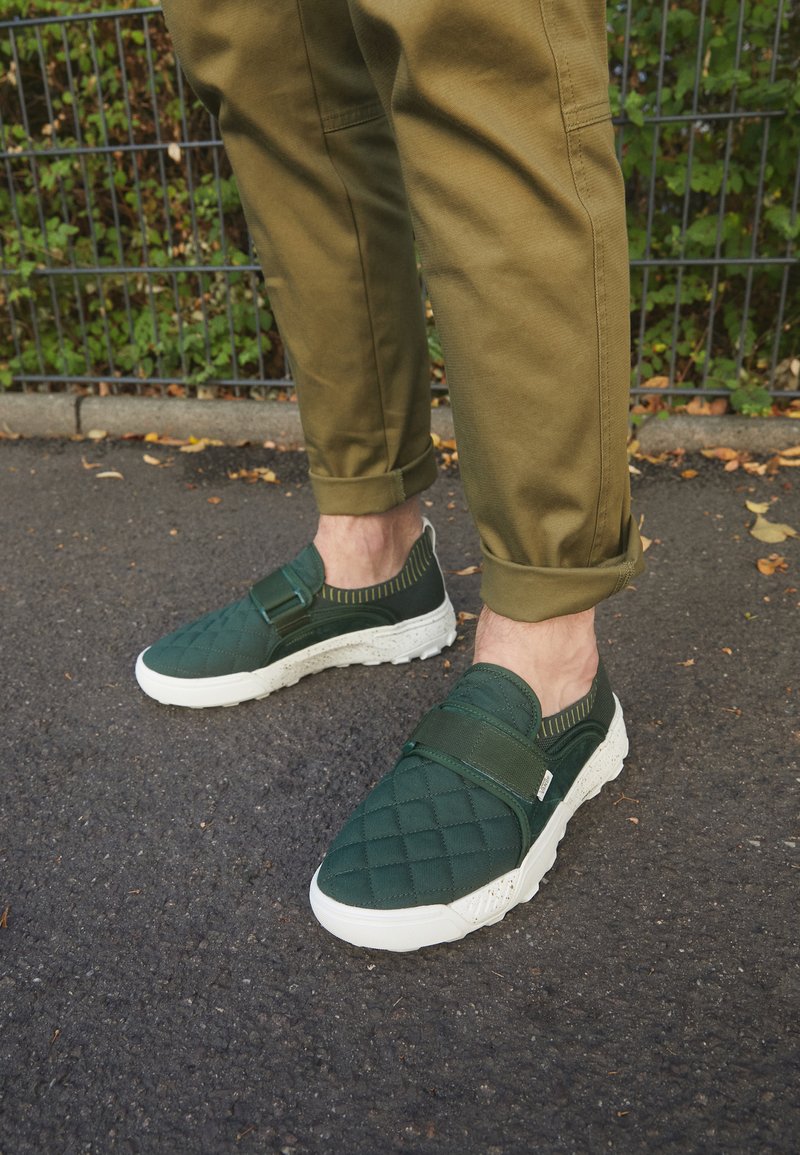 vans coast cc slip ons