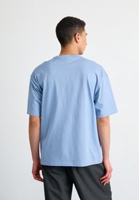 Puma BETTER CLASSICS OVERSIZED TEE - Pamata T-krekls - zen blue