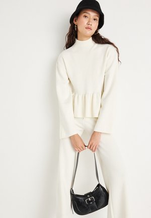 PEPLUM - Maglione - gardenia