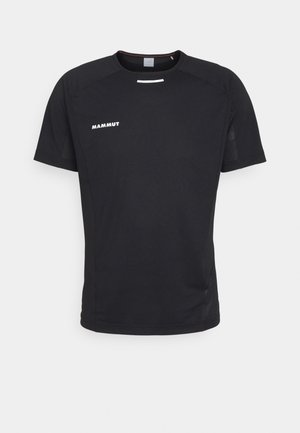 Zwarte t-shirt met korte mouwen van lichtgewicht stof. Kenmerkt zich door het logo "MAMMUT" in het wit op de voorkant en heeft een eenvoudige, relaxte pasvorm.