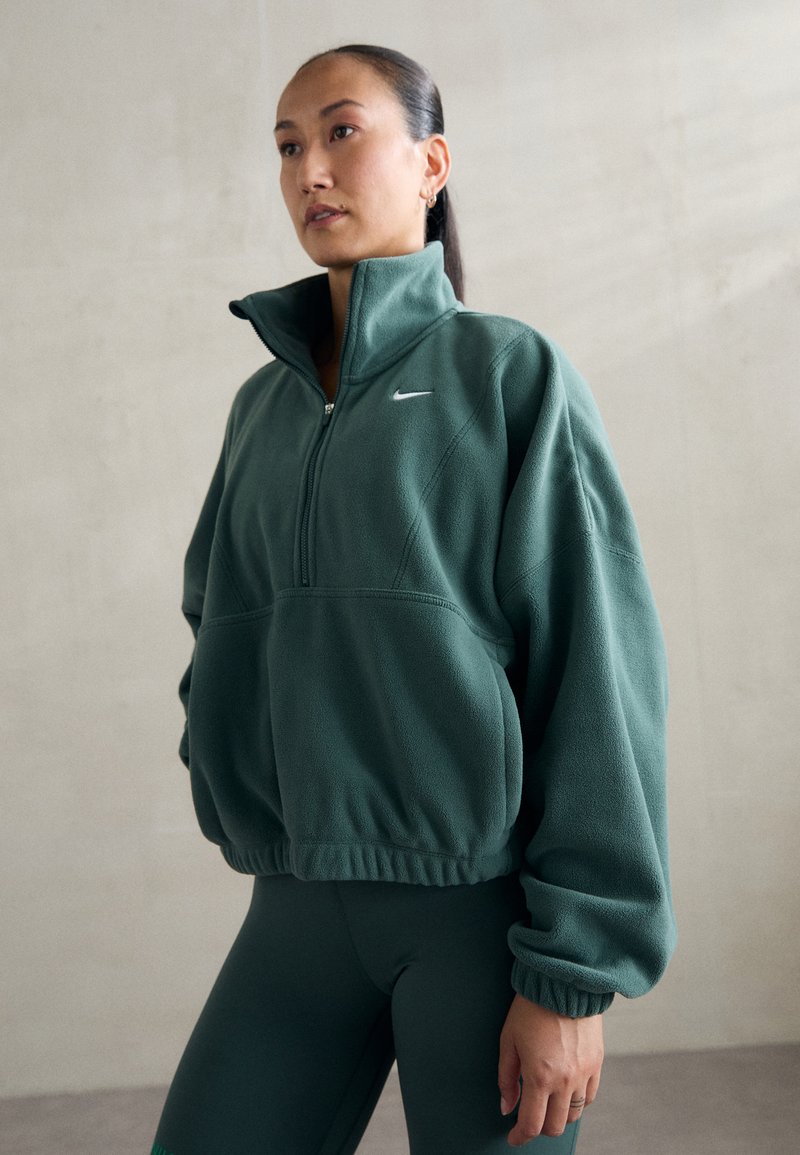 Nike Performance ONE  - Suéter de forro polar - vintage green/white