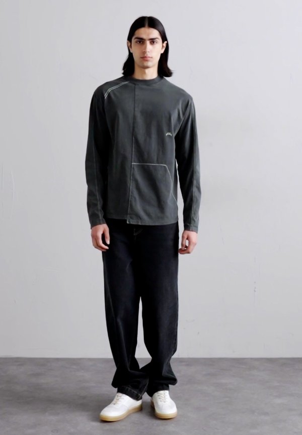 OBLIQUE - Long sleeved top2