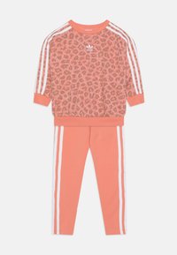 adidas Originals ANIMAL ALLOVER - Leggings - Byxor - mauve/multicolor/white/clay