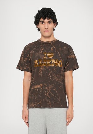 LOVE ALIENO CAMO TEE - T-shirt imprimé - multi coloured