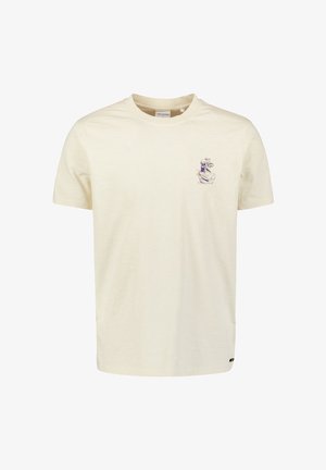 Helle beige Baumwoll-T-Shirt mit kurzen Ärmeln, Rundhalsausschnitt und einem kleinen lila Grafikdesign auf der linken Brustseite. Einfach, ungemustert.