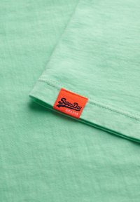 Superdry & Co PSYCH SURF GRAPHIC RACER - Top - neo mint green
