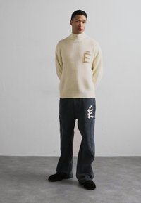 Études TURTLE NECK - Camisola - off white