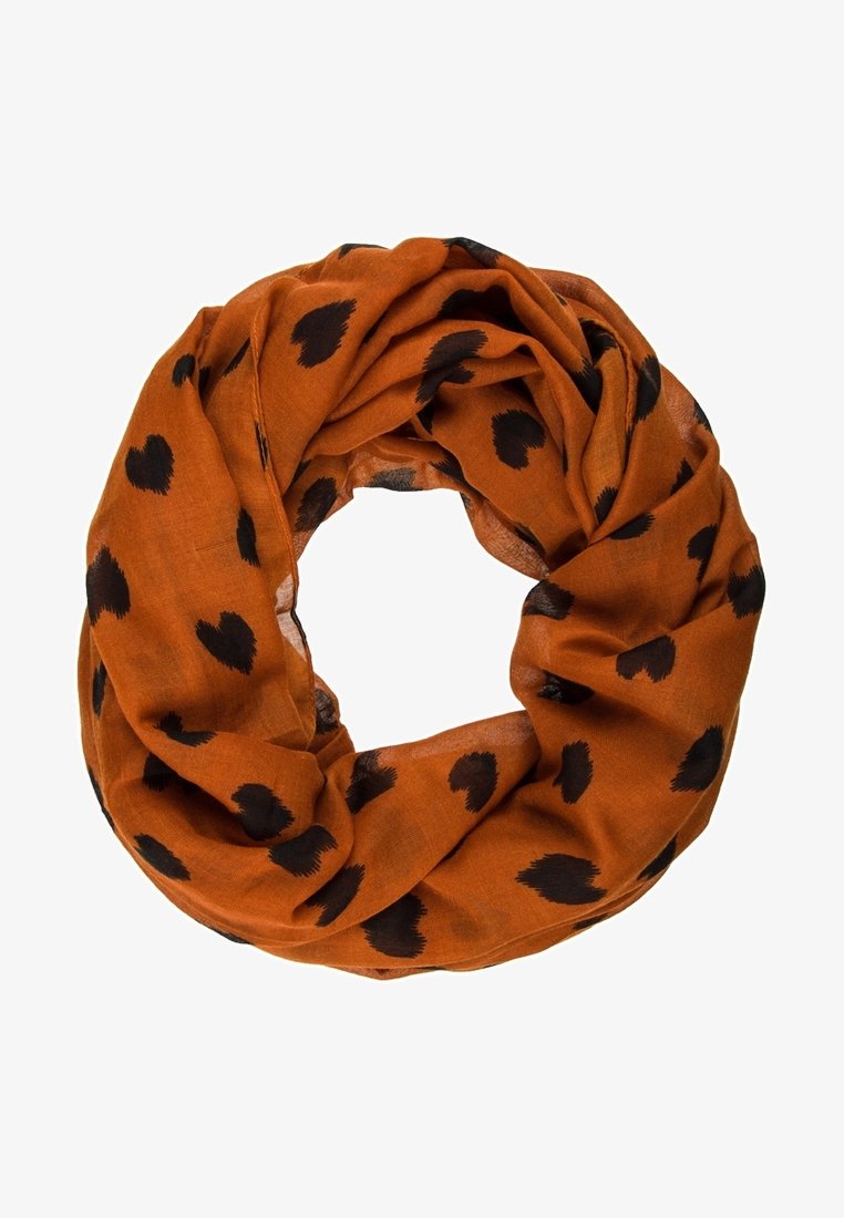 Écharpe infinie orange rouille avec des taches noires en forme de cœur, tissu léger, bouclée librement en cercle.