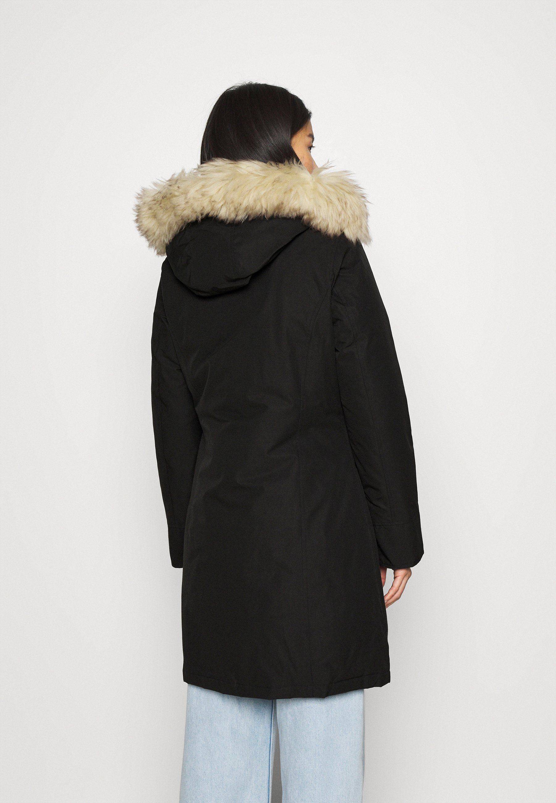 Canadian Classics Fundy Bay Long Down Coat Black Zalando Co Uk