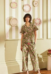 Cath Kidston REGULAR FIT SET - Set lenjerie de noapte - green floral