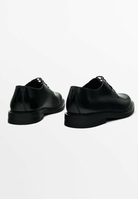 derbies massimo dutti