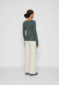 Gina Tricot SOFT TOUCH  - Ilgarankovis viršutinės dalies drabužis - urban chic