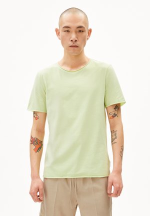 JAAMES BRUSHED - Basic T-shirt - green ash