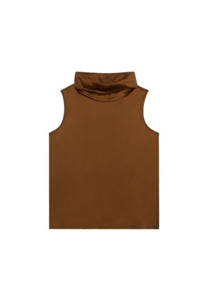 Haut sans manches marron avec un col haut drapé. Fabriqué à partir d'un tissu lisse et doux avec un design simple et épuré sans motifs visibles.